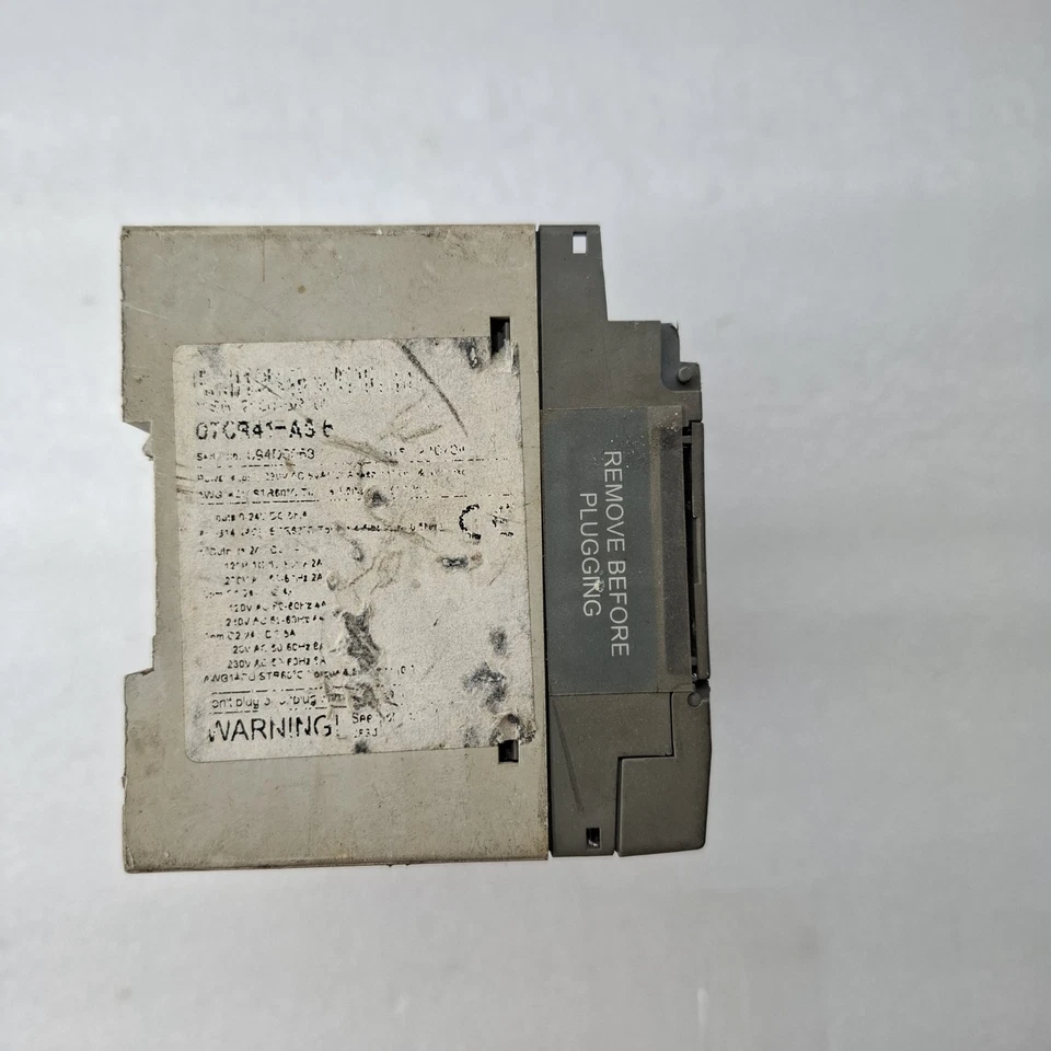 ABB 07CR41 AC31 PLC WITH XM06B5 ANALOG INPUT/OUTPUT MODULE (USED WORKING)